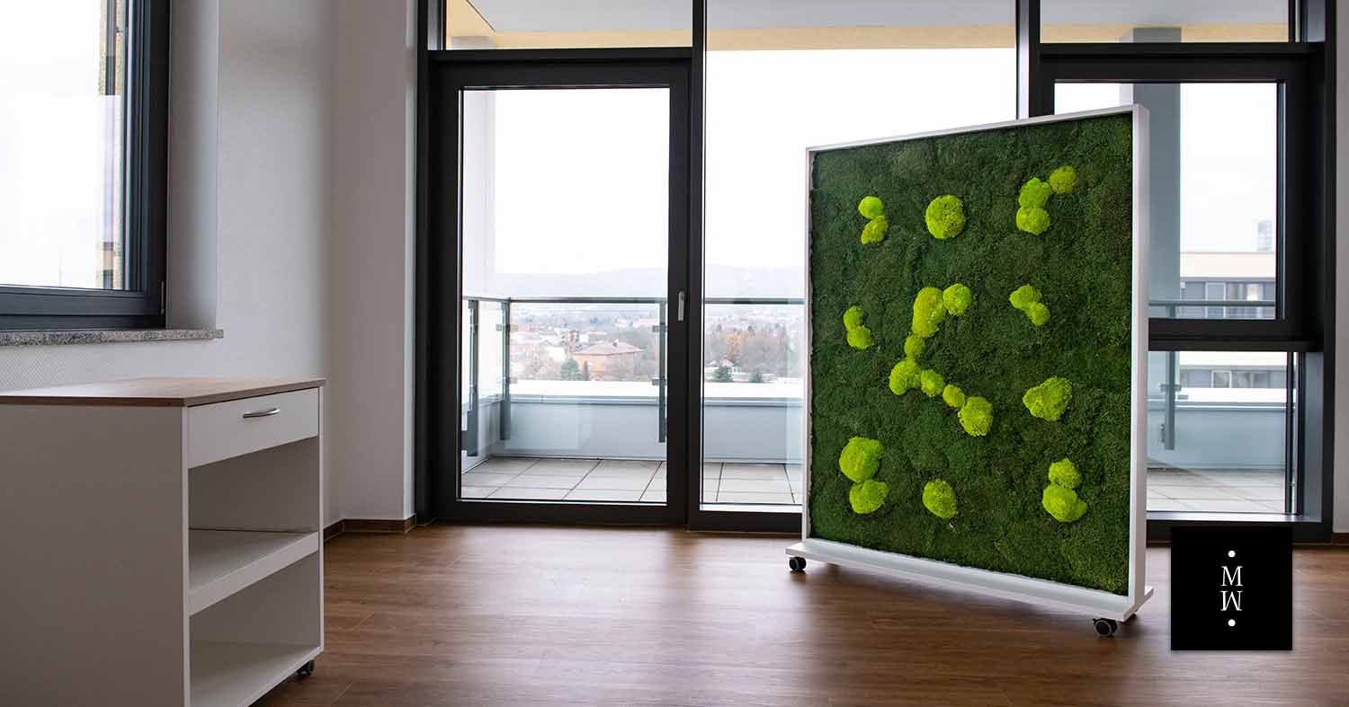 Mobiler Raumteiler aus Ballenmoos Büro